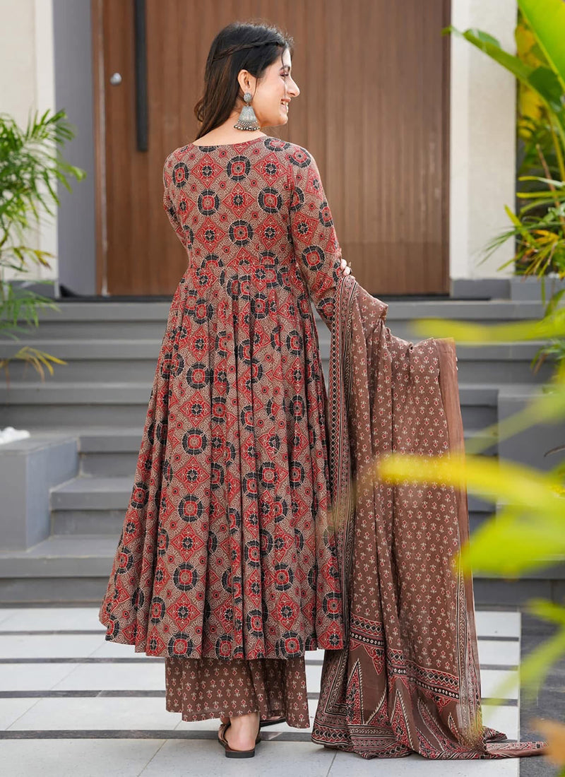 Vegaa Fashion Multi Color Muslin Digital Print Designer Salwar Suit - Distacart