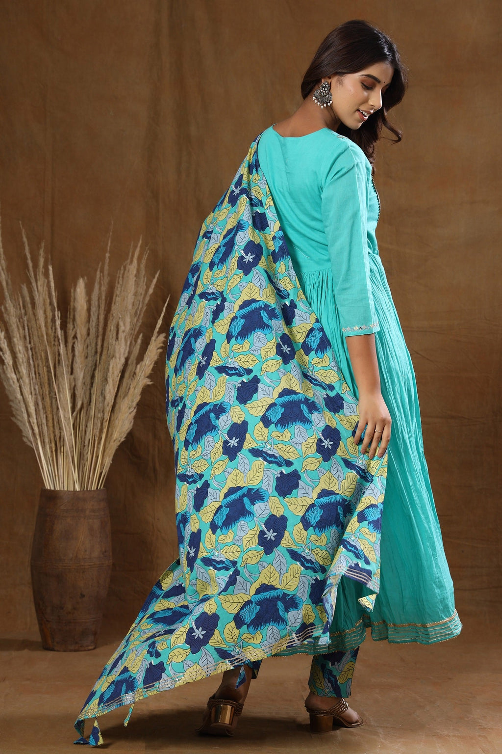 Kaajh Women's Turquoise Floral Print Anarkali Suit Set - Distacart