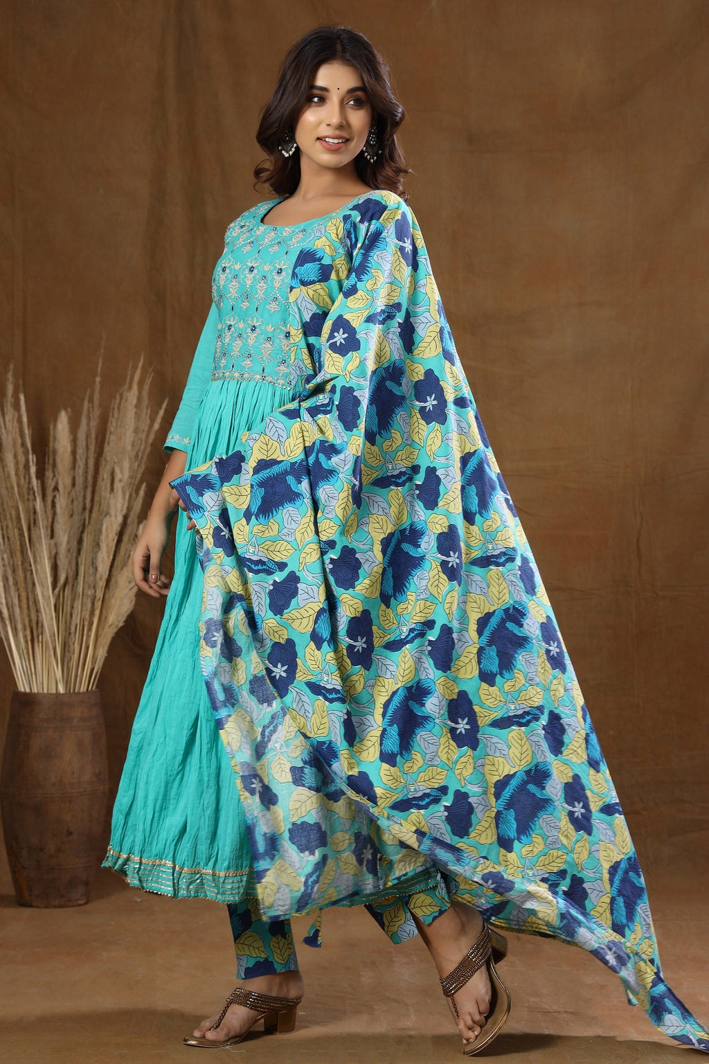 Kaajh Women's Turquoise Floral Print Anarkali Suit Set - Distacart