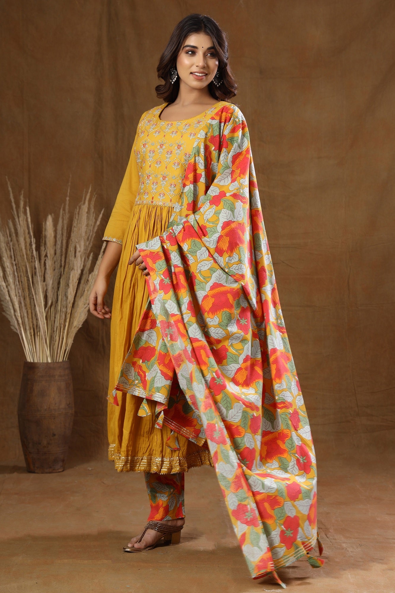 Kaajh Women's Yellow Floral Print Anarkali Suit Set - Distacart