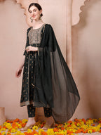 Nayra Cut Embroidered Kurta With Pant And Dupatta Set, Multicolor - Hiral Fashion - Distacart