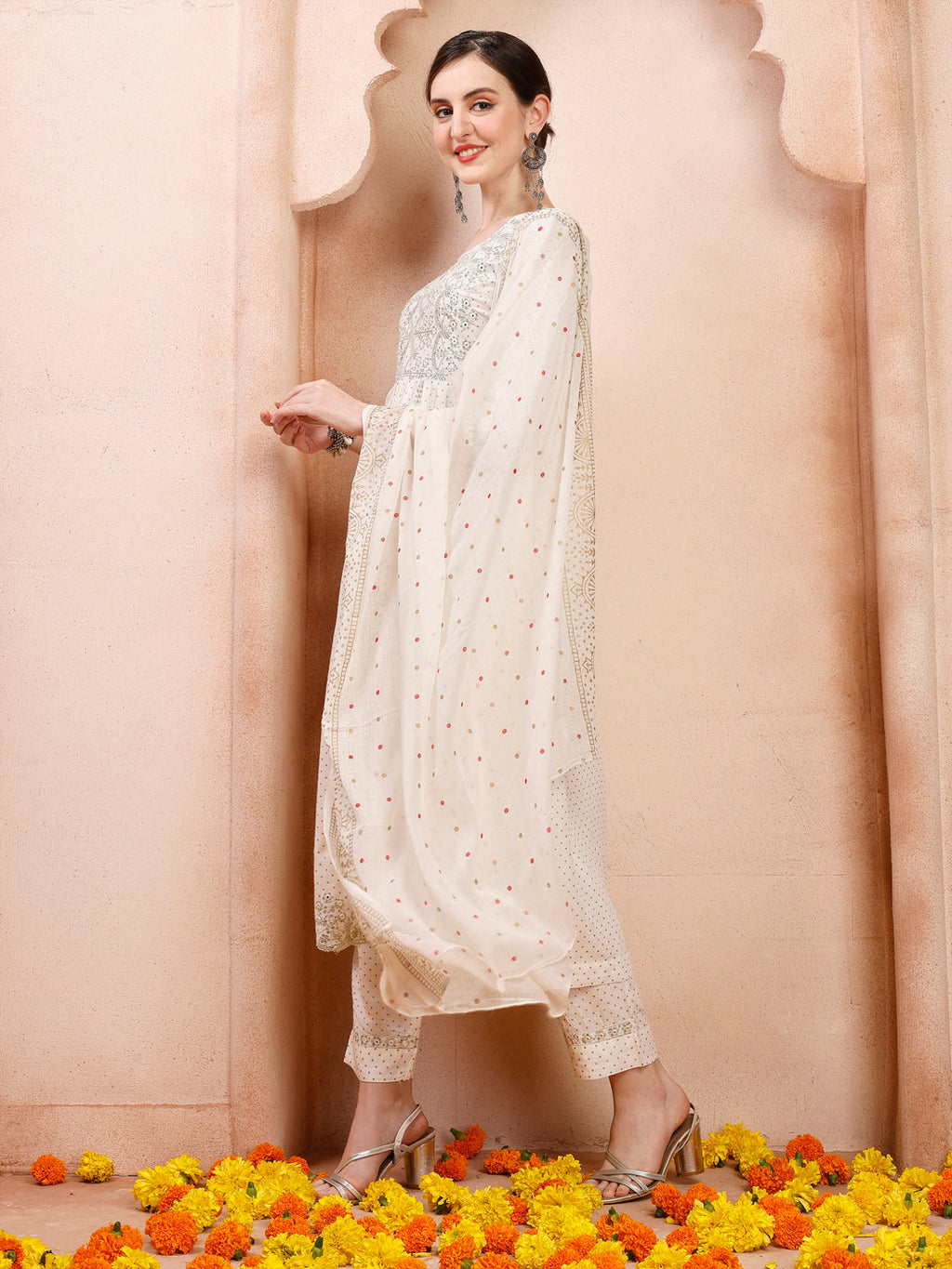 Nayra Cut Embroidered Kurta With Pant And Dupatta Set, Multicolor - Hiral Fashion - Distacart