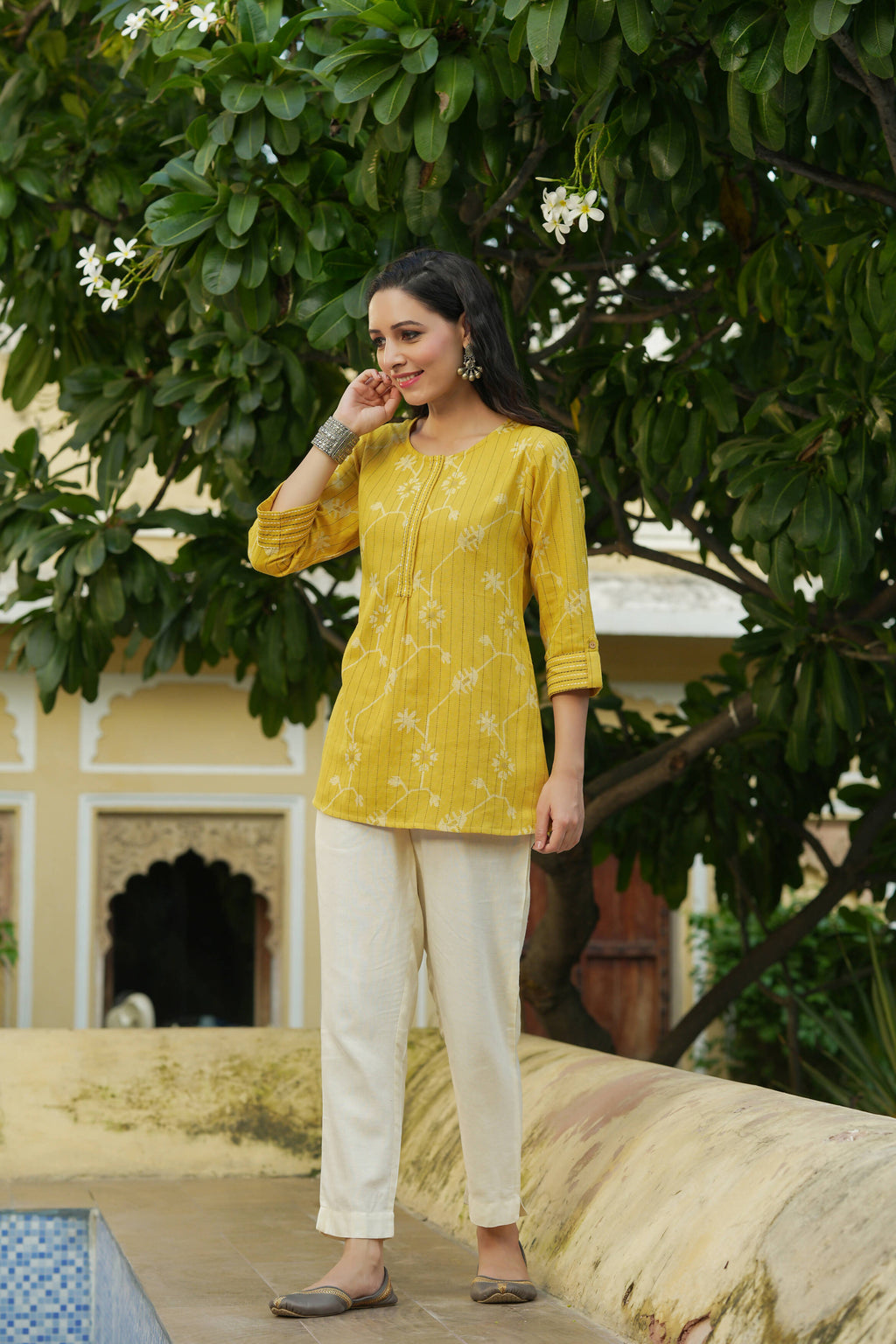 Juniper Women's Mustard Cotton Flex Geometric Printed Tunic - Distacart