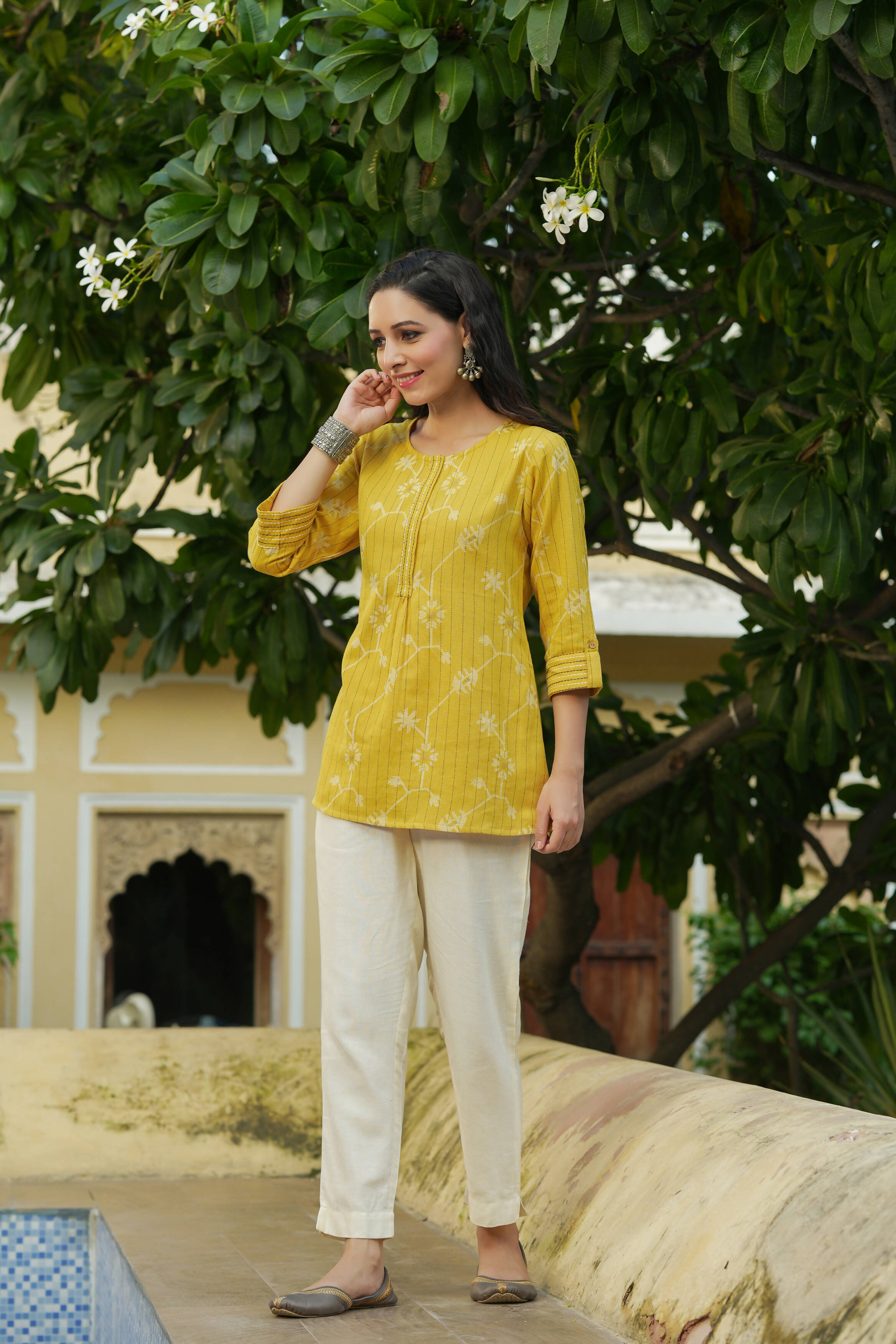 Juniper Women's Mustard Cotton Flex Geometric Printed Tunic - Distacart
