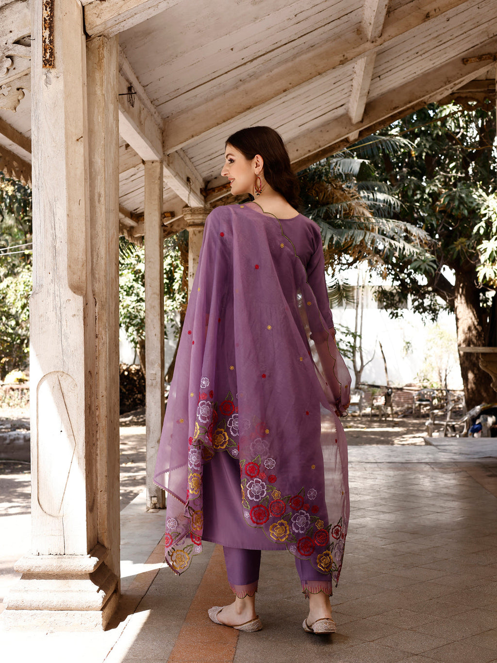 Alia Cut Hand Embroidered & Floral Embroidered Kurta With Pant & Organza Embroidered Dupatta Luxury Premium, Lavender - Hiral Fashion - Distacart