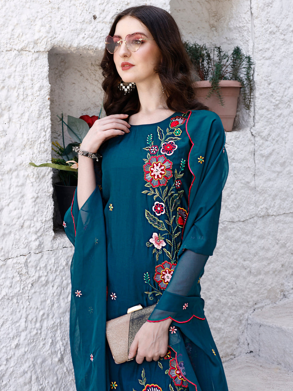 Hand Embroidered Kurta With Pant & Embroidered Organza Dupatta Luxury, Multicolor - Hiral Fashion - Distacart