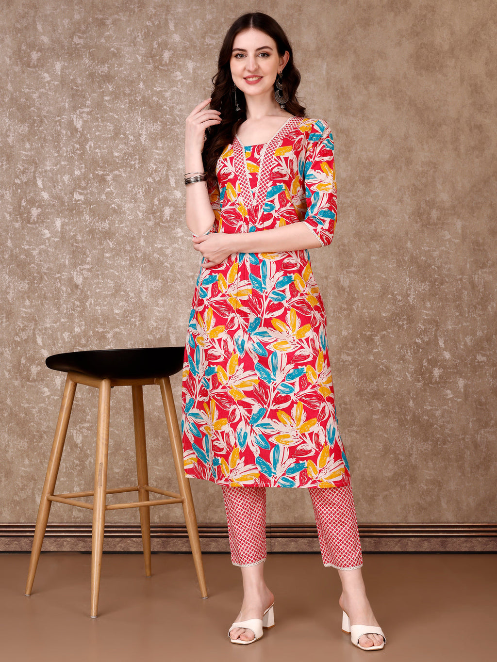 Floral Printed Cotton Kurta With Pant & Dupatta, Pink - Hiral Fashion
