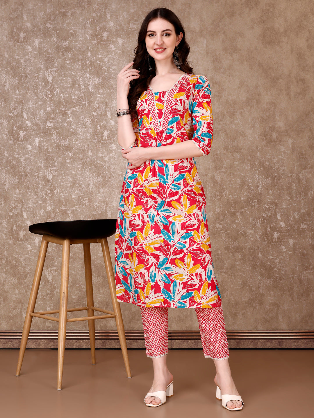 Floral Printed Cotton Kurta With Pant & Dupatta, Pink - Hiral Fashion