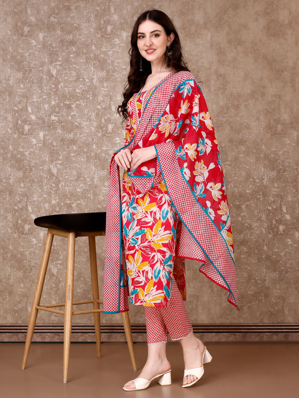 Floral Printed Cotton Kurta With Pant & Dupatta, Pink - Hiral Fashion