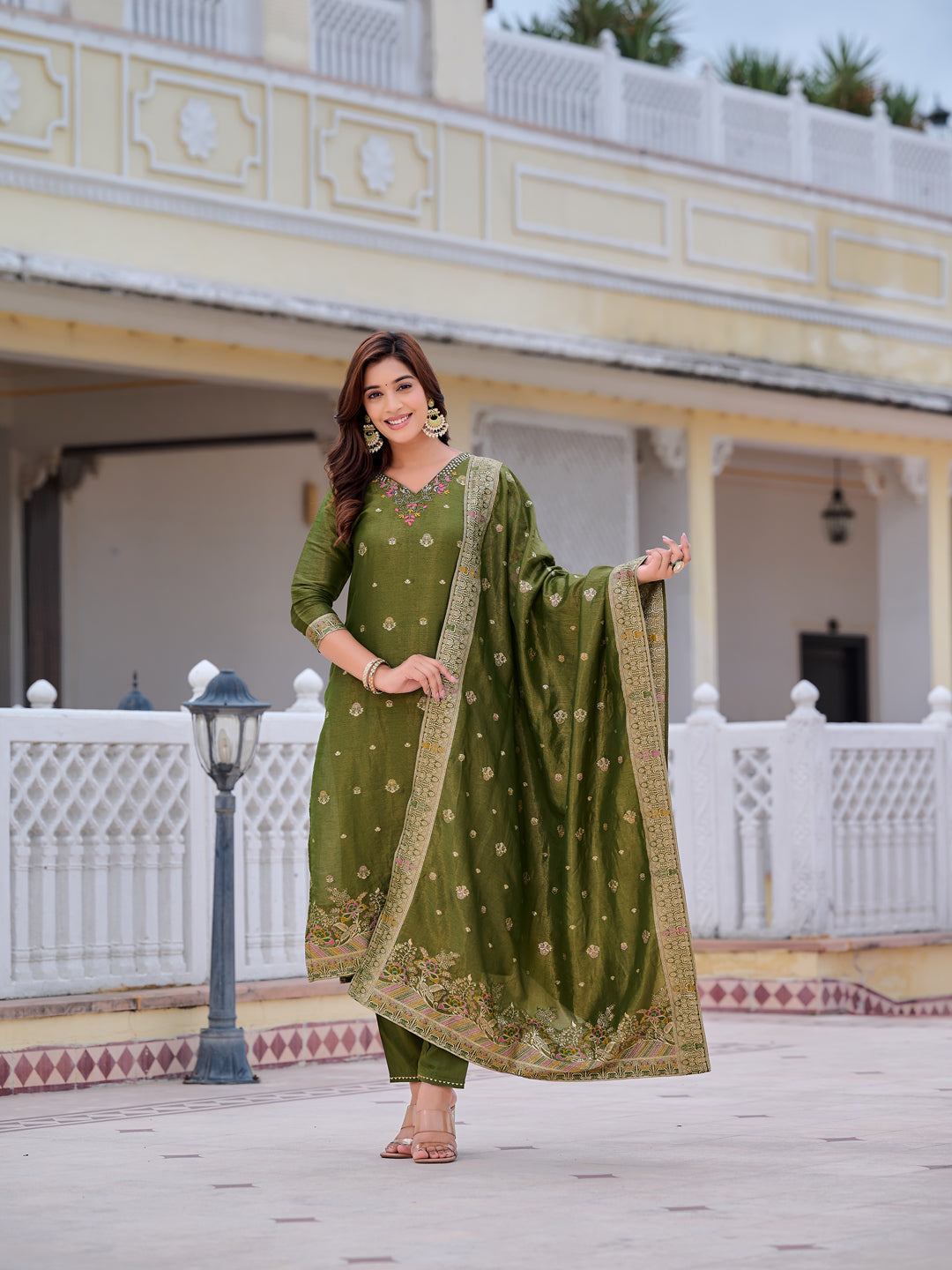 Pure Banarasi Jacquard Hand Embroidered Kurta With Pant & Banarasi Jacquard Dupatta, Green - Hiral Fashion - Distacart