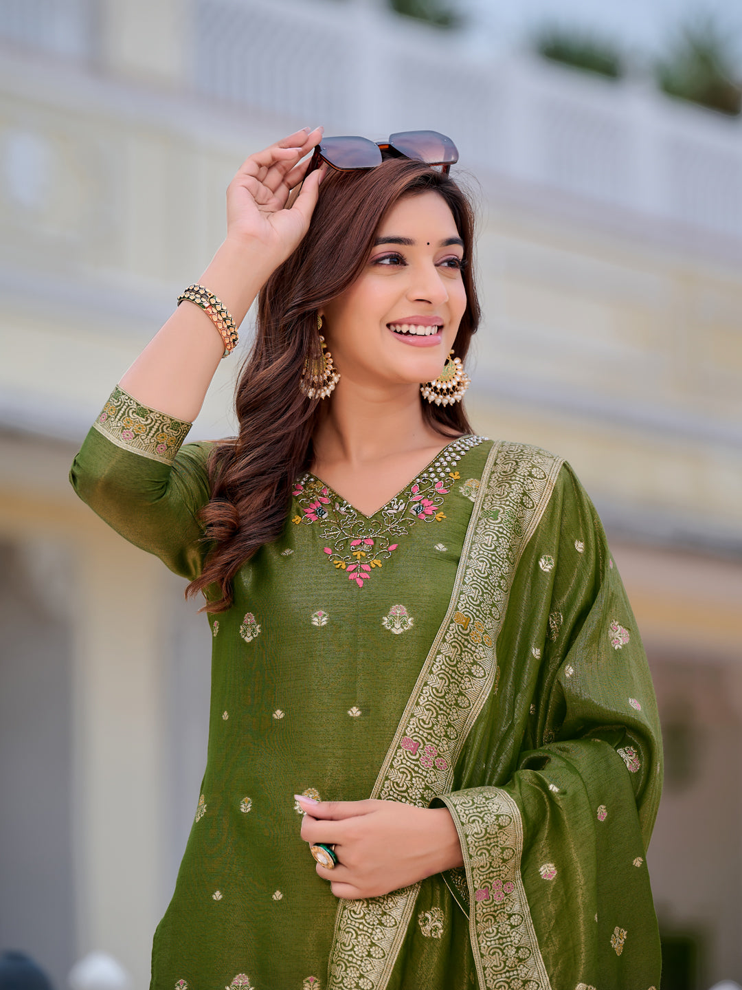 Pure Banarasi Jacquard Hand Embroidered Kurta With Pant & Banarasi Jacquard Dupatta, Green - Hiral Fashion - Distacart