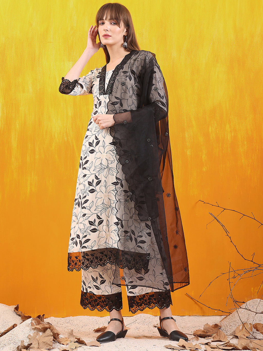 Embroidered And Floral Printed Lace Detailed Kurta With Palazzo Pant & Dupatta, White - Hiral Fashion - Distacart