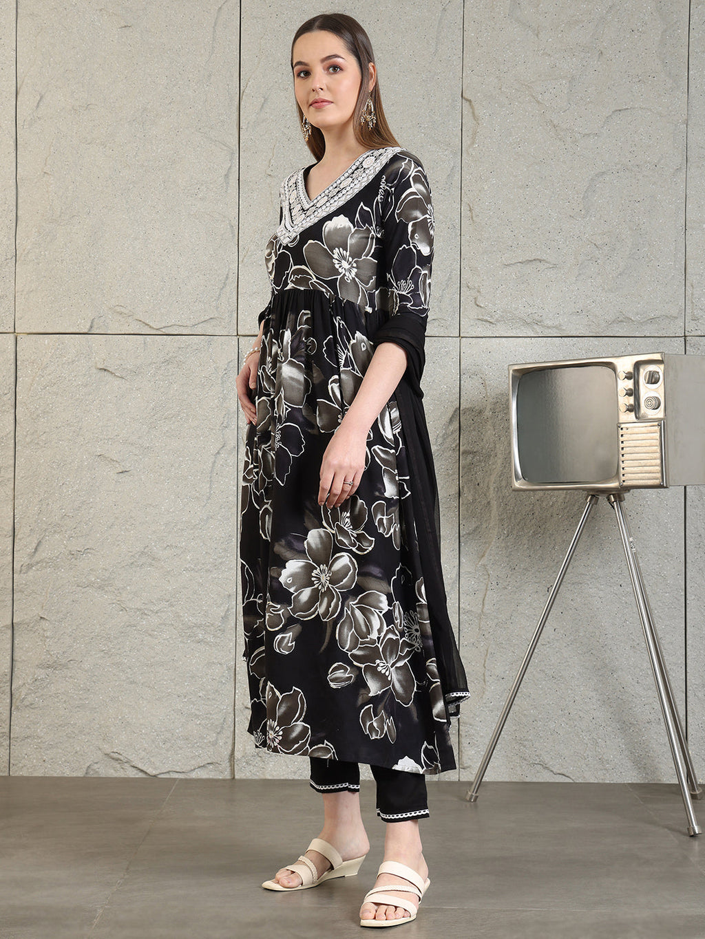 Embroidered & Floral Printed Flared A-Line Kurta With Pant & Dupatta, Black - Hiral Fashion - Distacart