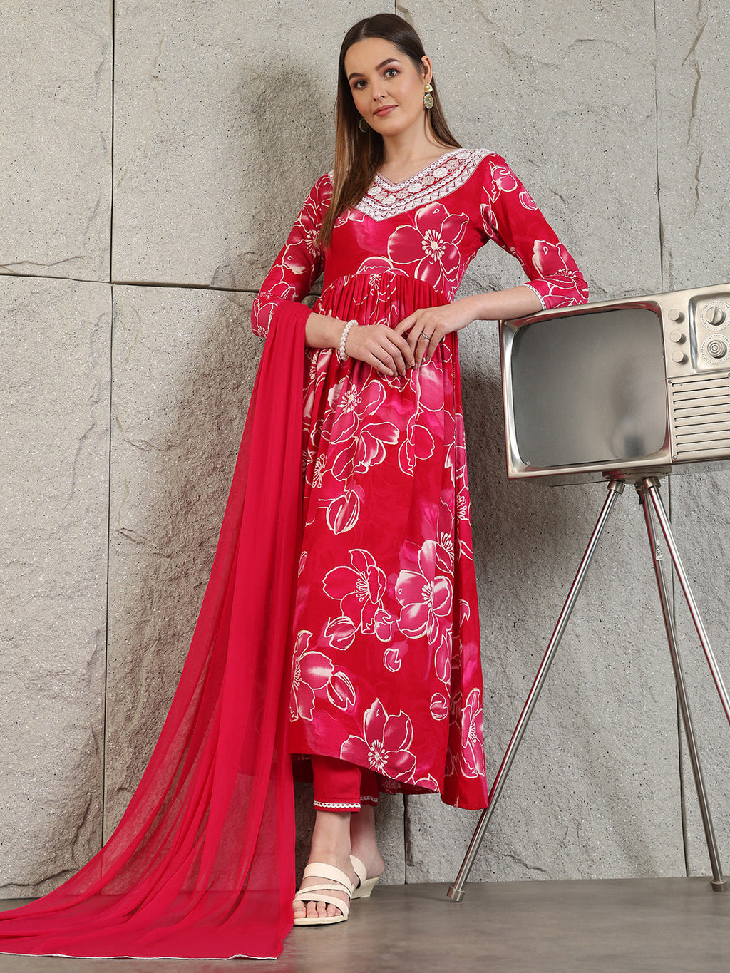 Embroidered & Floral Printed Flared A-Line Kurta With Pant & Dupatta, Pink - Hiral Fashion - Distacart