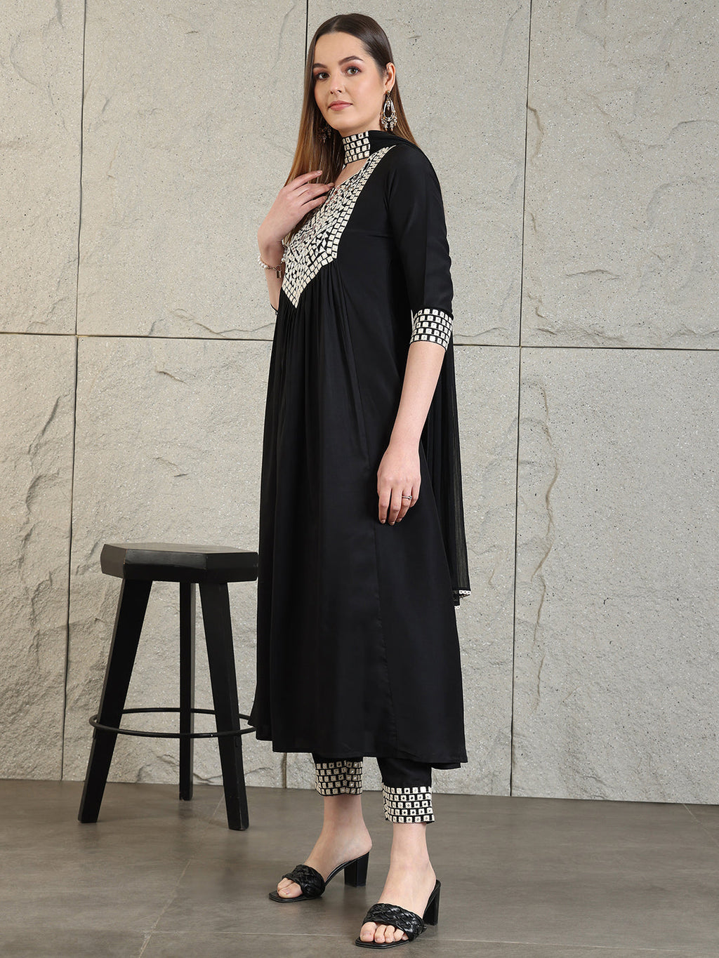 Mirror Embroidered Kurta With Pant & Necklace Dupatta, Black - Hiral Fashion - Distacart