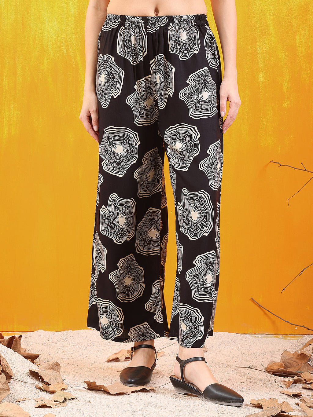 Embroidered & Floral Printed Kurta With Palazzo Co-Ords Set, Black - Hiral Fashion - Distacart