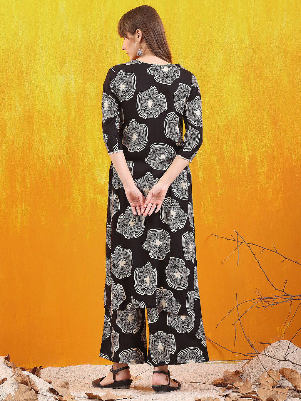 Embroidered & Floral Printed Kurta With Palazzo Co-Ords Set, Black - Hiral Fashion - Distacart