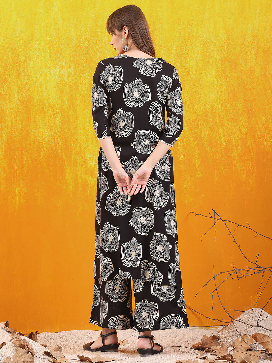 Embroidered & Floral Printed Kurta With Palazzo Co-Ords Set, Black - Hiral Fashion - Distacart