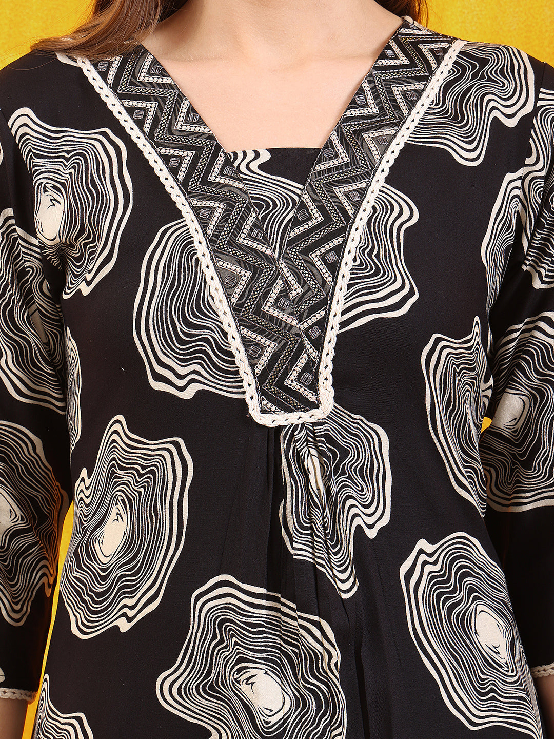 Embroidered & Floral Printed Kurta With Palazzo Co-Ords Set, Black - Hiral Fashion - Distacart