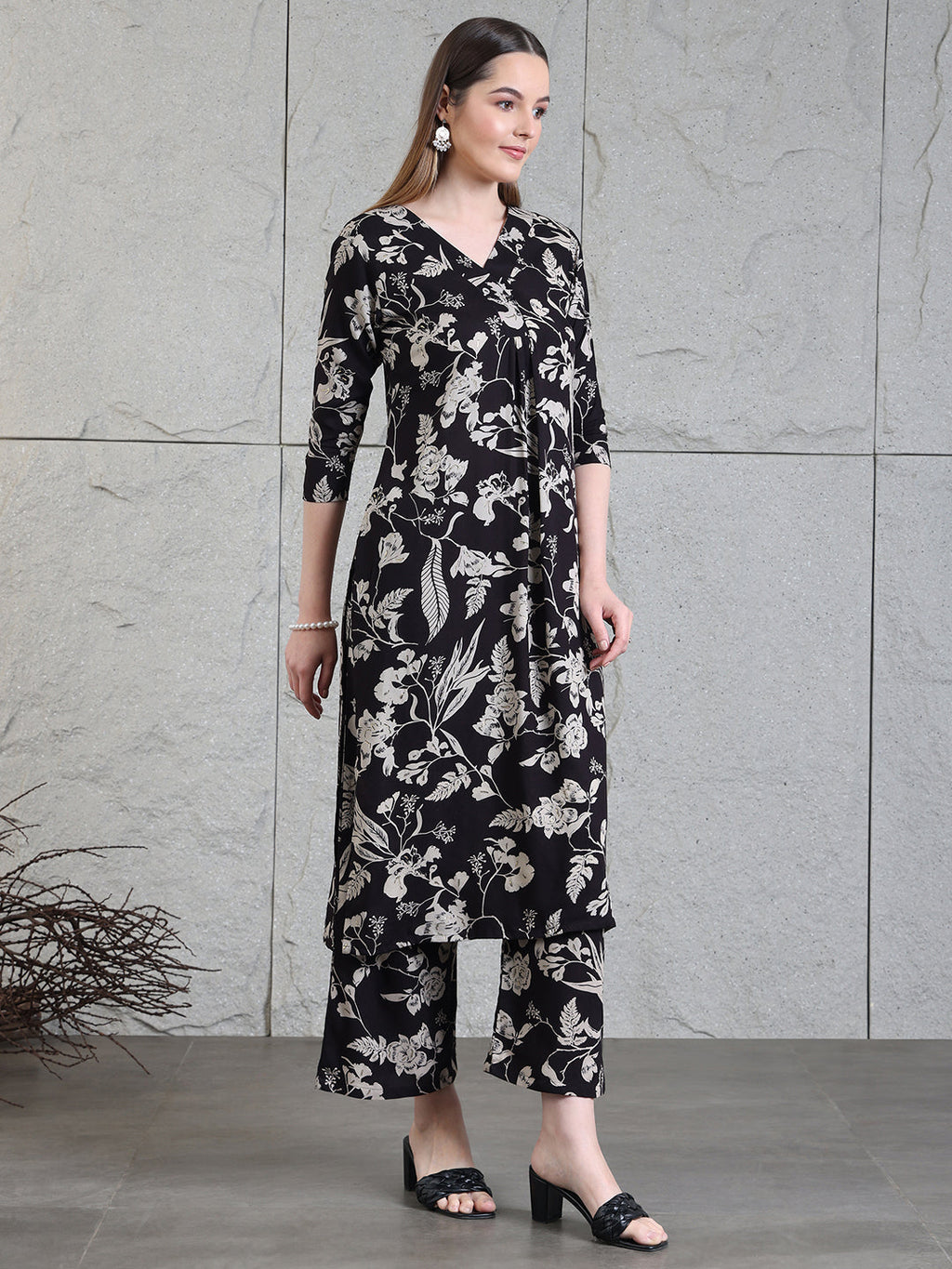Botanical Printed Kurta With Palazzo Co-Ords Set, Black - Hiral Fashion - Distacart