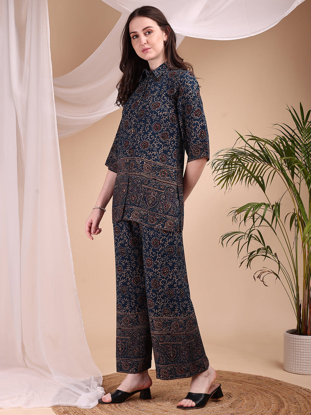 Intricate Floral And Paisley Motifs Co-Ords, Navy Blue - Hiral Fashion - Distacart