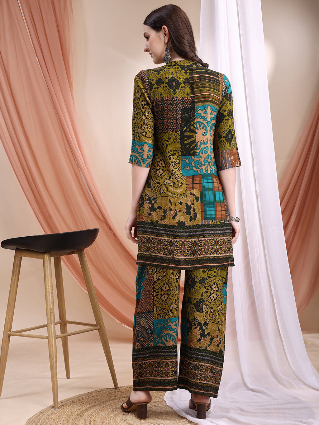 Intricate Floral And Paisley Motifs Co-Ords, Green - Hiral Fashion - Distacart