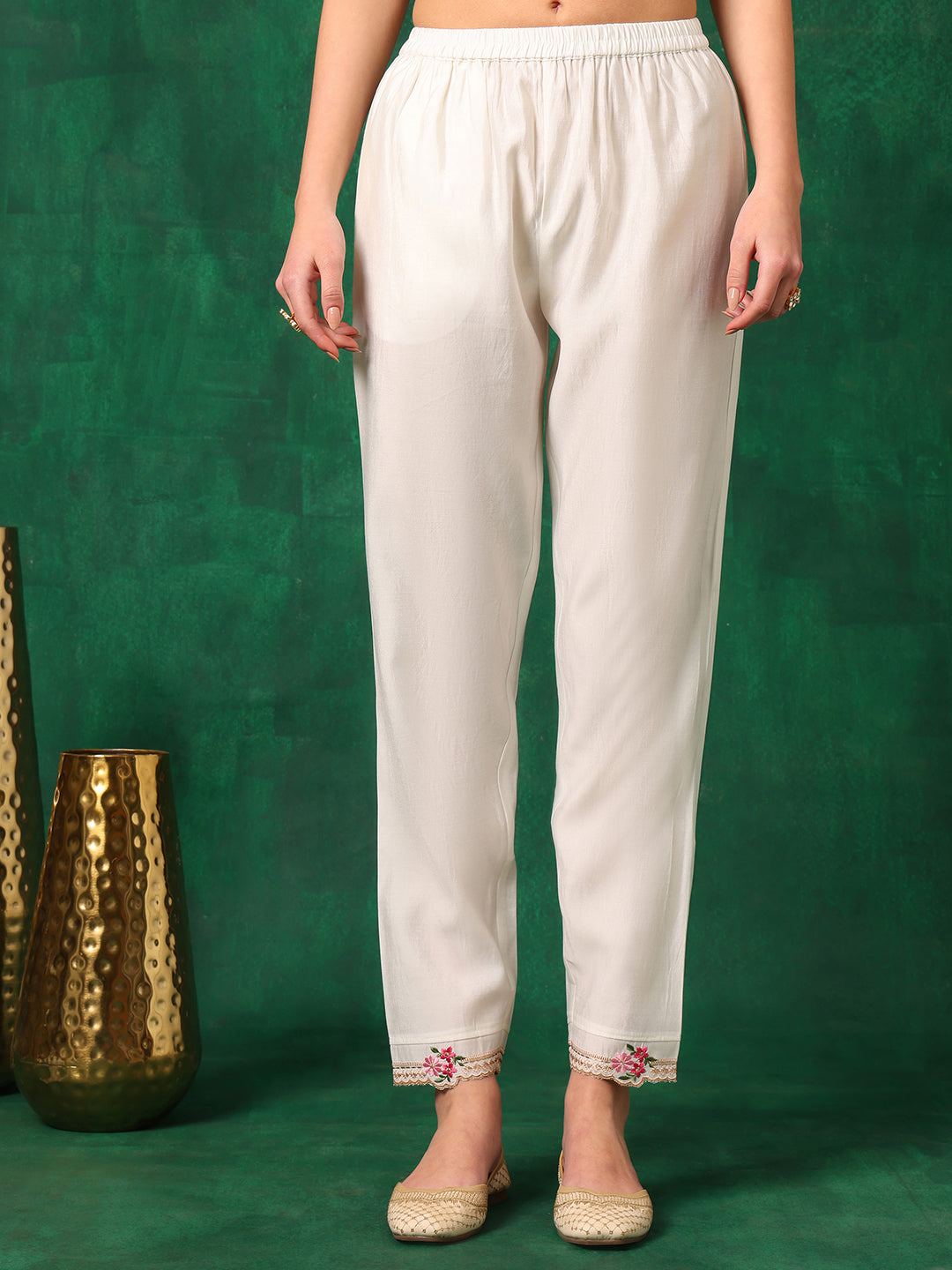 Embroidered Kurta With Pant & Embroidered Organza Dupatta, White - Hiral Fashion - Distacart