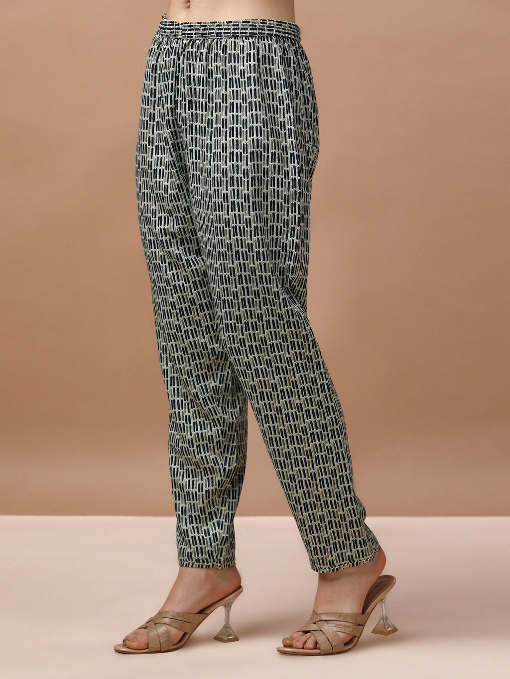 Alia Cut Floral Embroidered Kurta With Pant & Dupatta, Multicolor - Hiral Fashion - Distacart