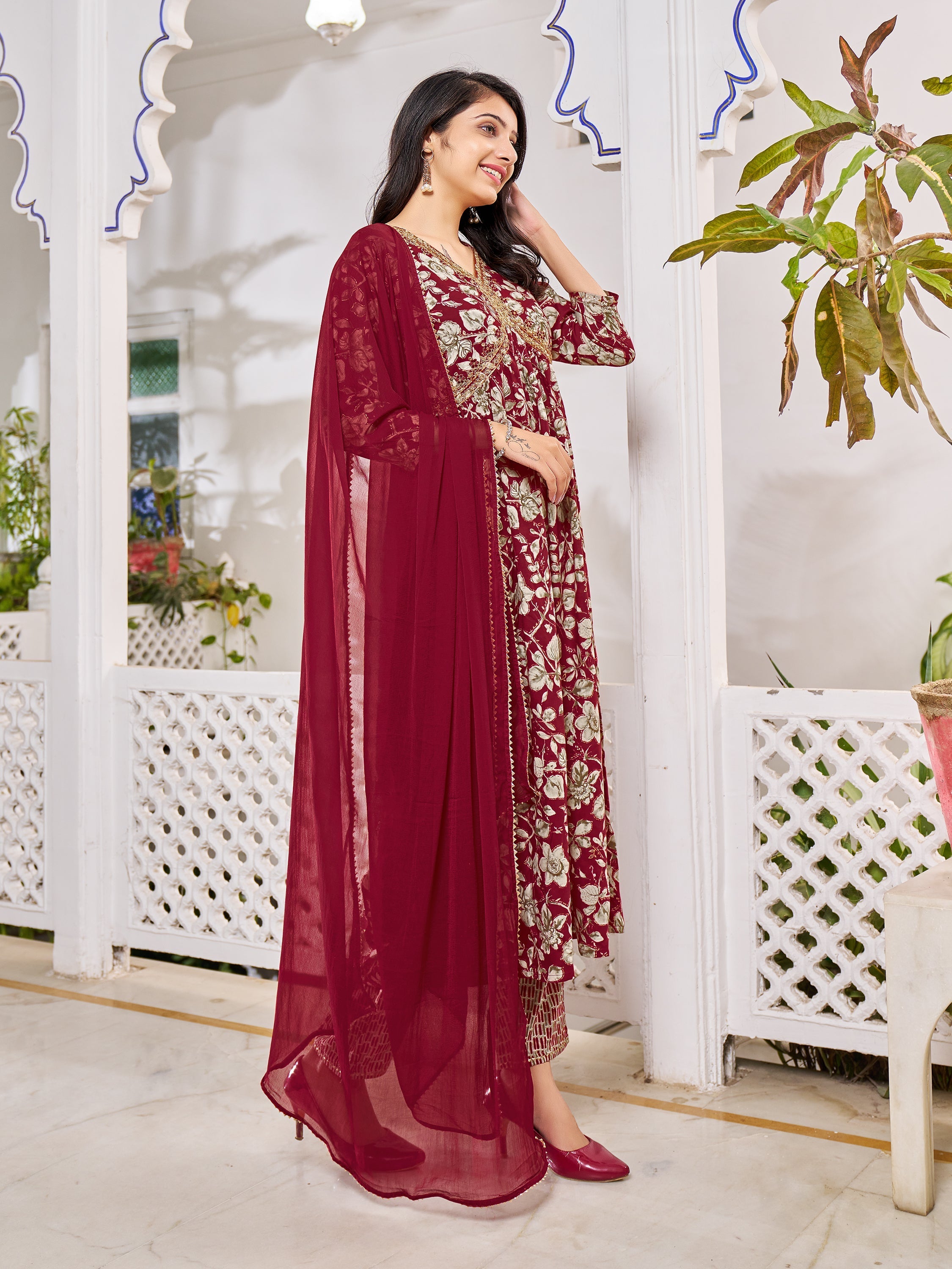 Alia Cut Floral Embroidered Kurta With Pant & Dupatta, Multicolor - Hiral Fashion