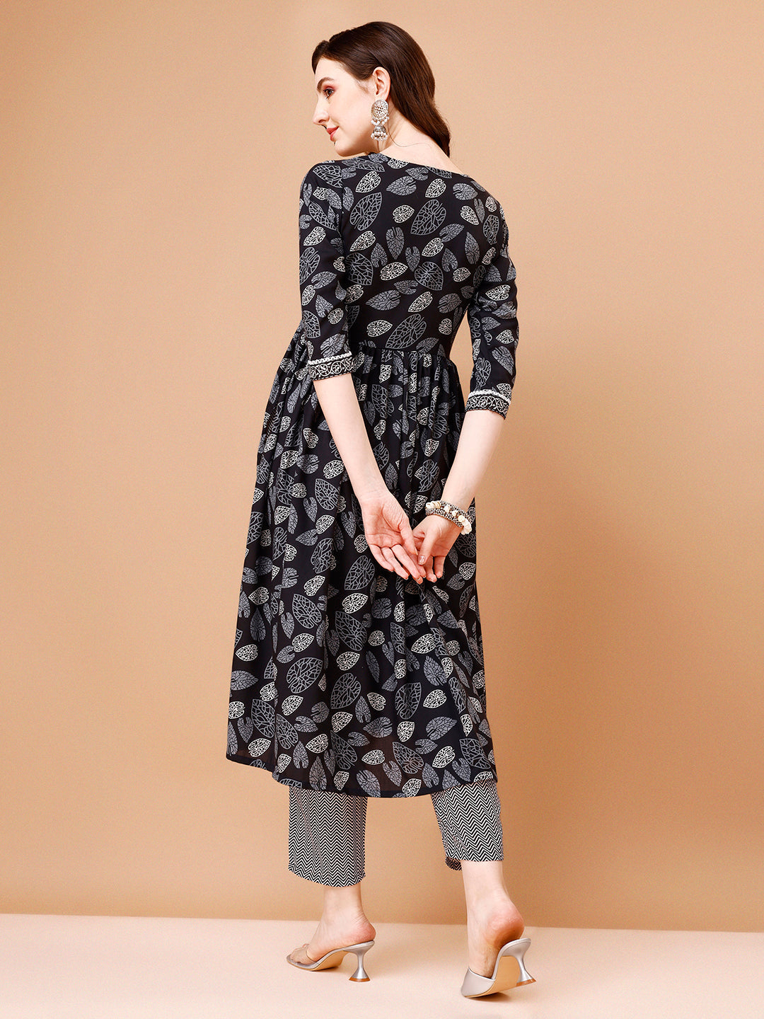 Leaf Printed Flared Kurta With Pant & Dupatta, Multicolor - Hiral Fashion - Distacart