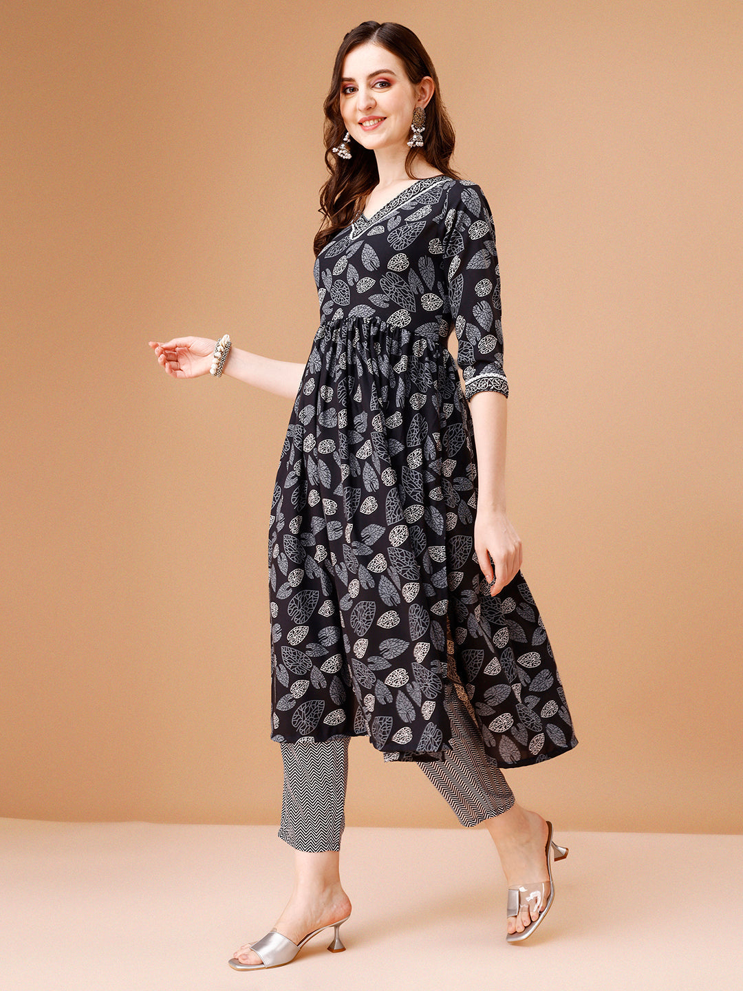 Leaf Printed Flared Kurta With Pant & Dupatta, Multicolor - Hiral Fashion - Distacart