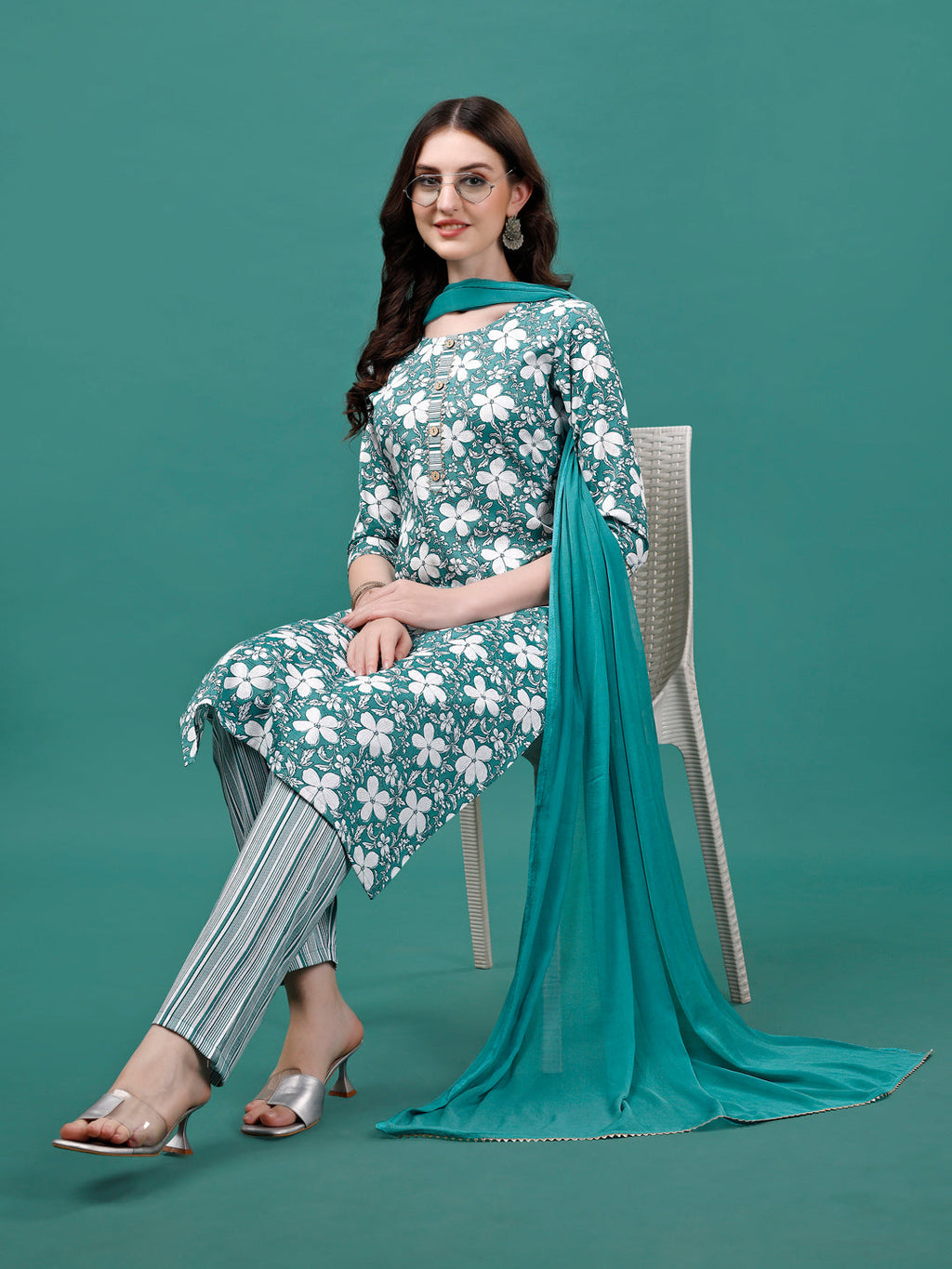 Floral Printed Casual Wear Kurta With Pant & Dupatta, Multicolor - Hiral Fashion - Distacart