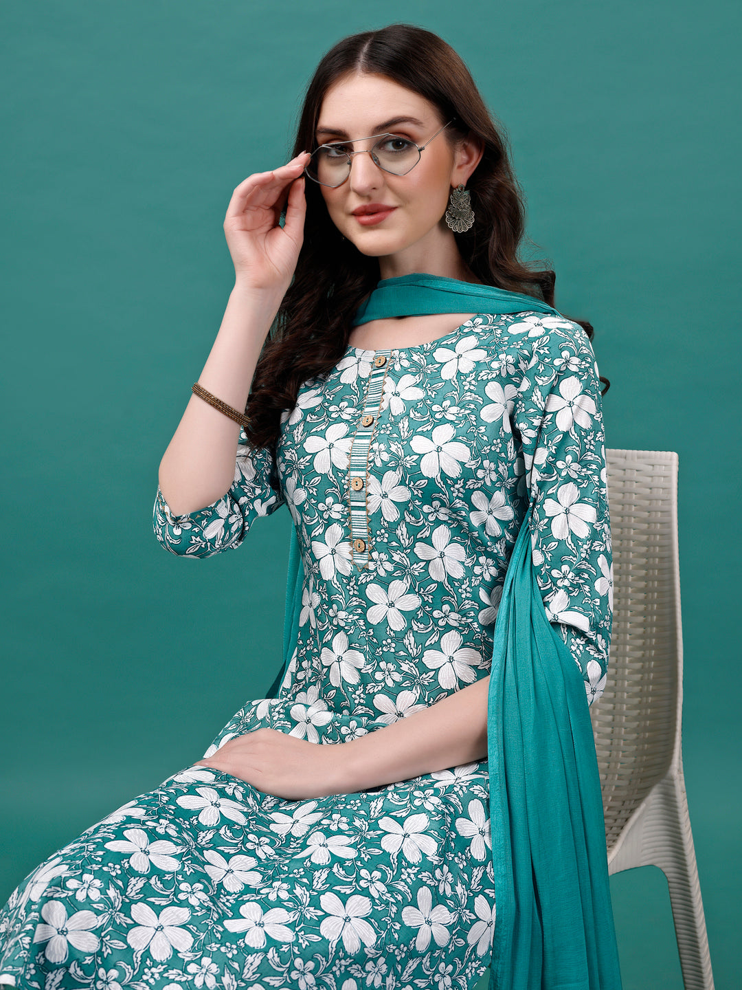 Floral Printed Casual Wear Kurta With Pant & Dupatta, Multicolor - Hiral Fashion - Distacart