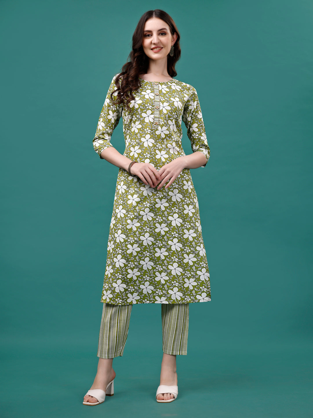 Floral Printed Casual Wear Kurta With Pant & Dupatta, Multicolor - Hiral Fashion - Distacart