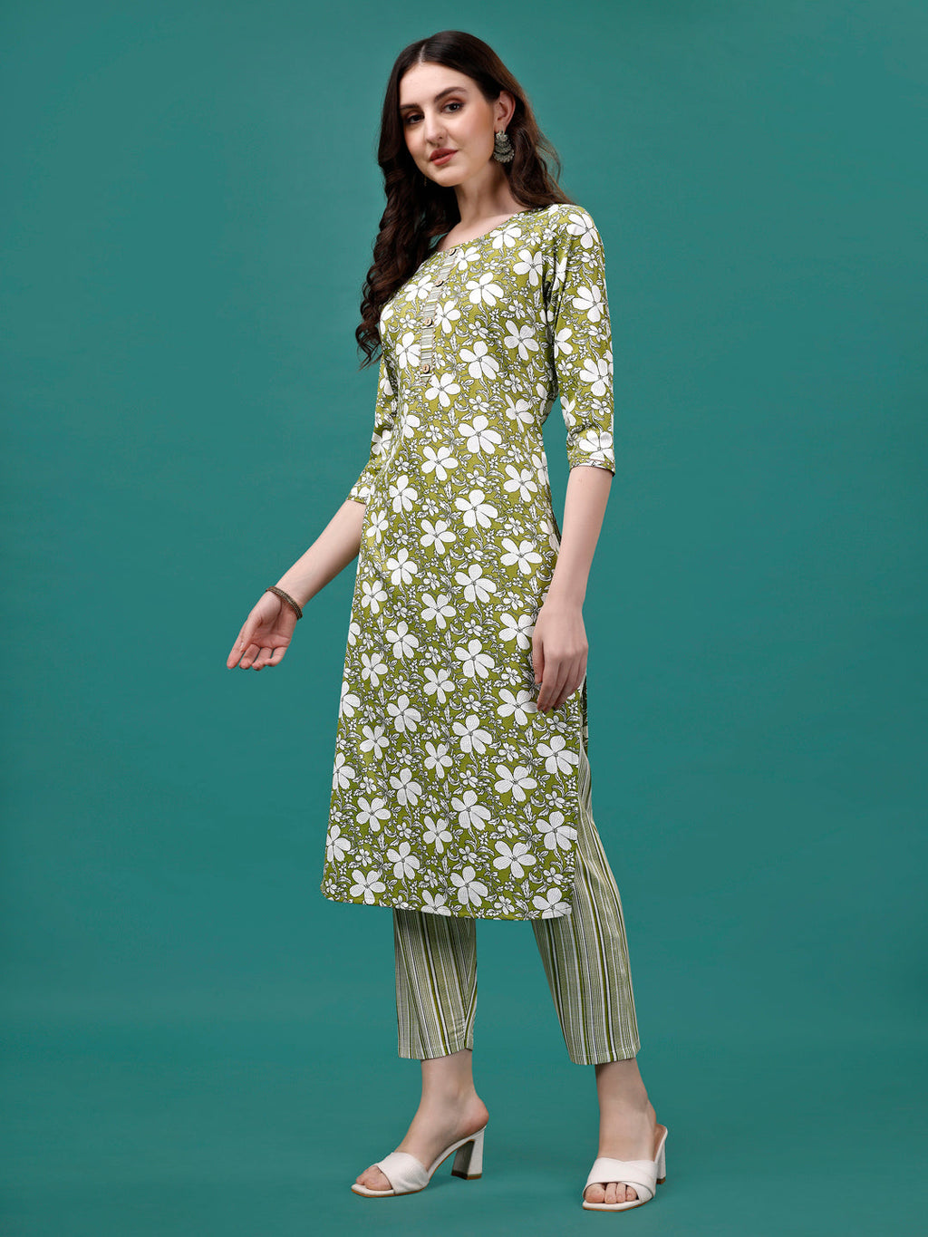 Floral Printed Casual Wear Kurta With Pant & Dupatta, Multicolor - Hiral Fashion - Distacart