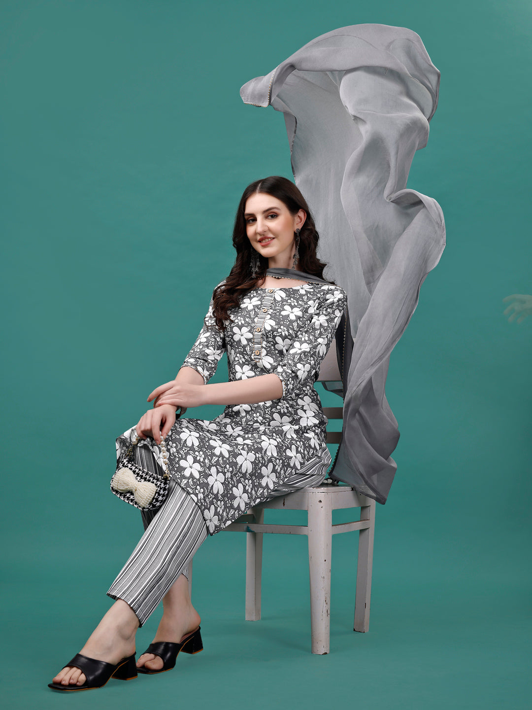 Floral Printed Casual Wear Kurta With Pant & Dupatta, Multicolor - Hiral Fashion - Distacart