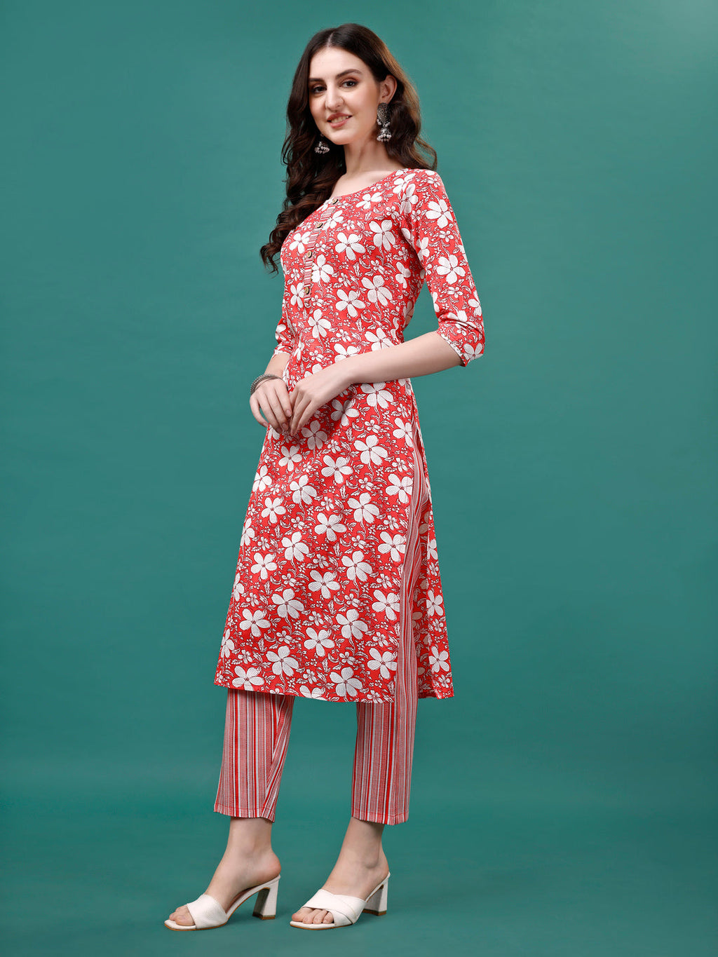 Floral Printed Casual Wear Kurta With Pant & Dupatta, Multicolor - Hiral Fashion - Distacart