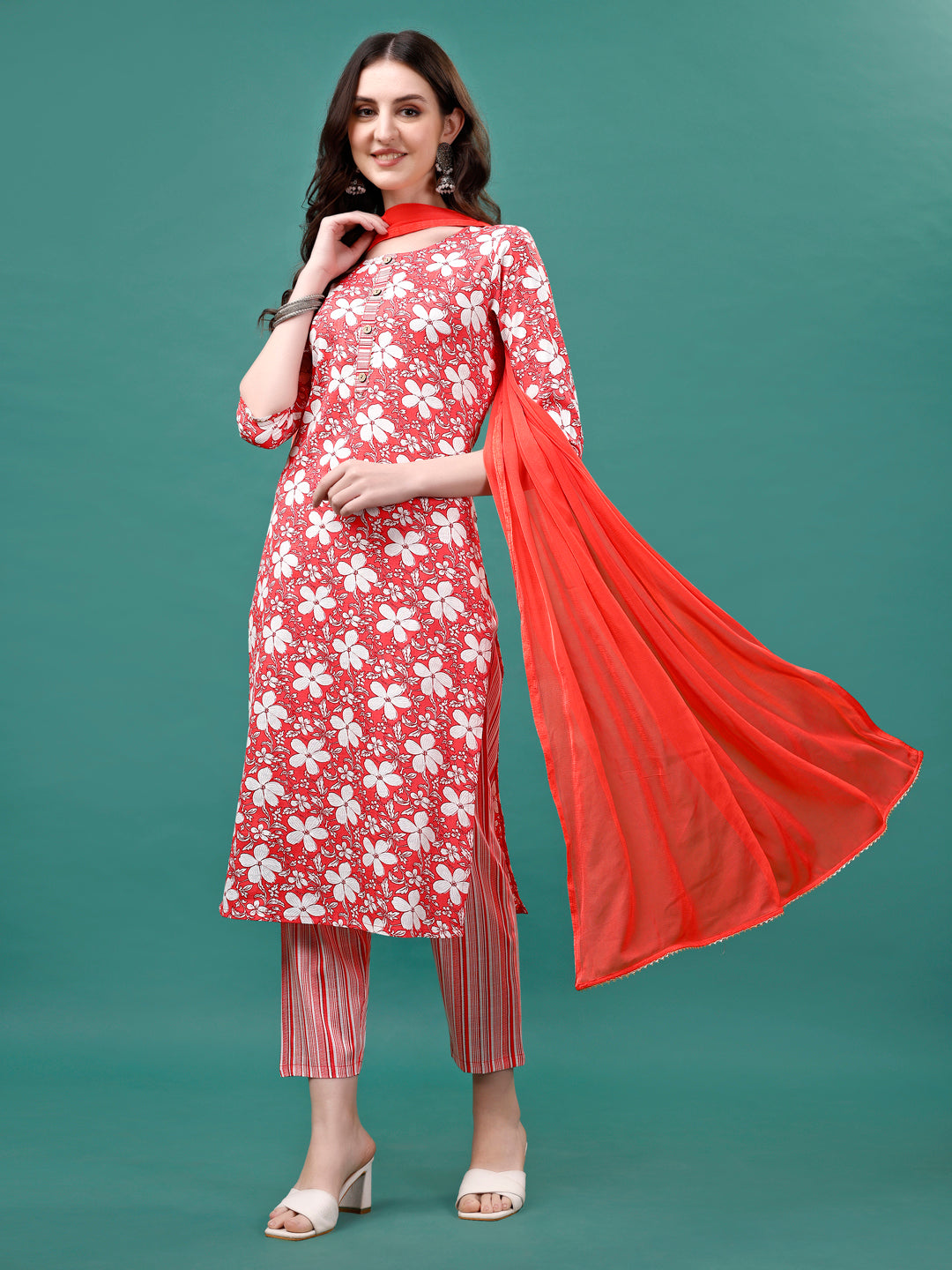 Floral Printed Casual Wear Kurta With Pant & Dupatta, Multicolor - Hiral Fashion - Distacart