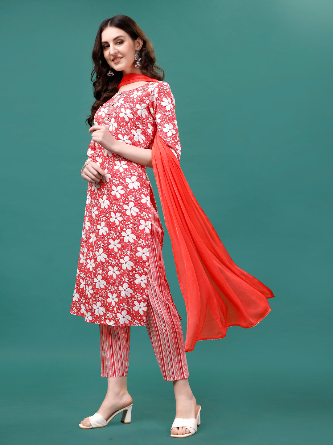 Floral Printed Casual Wear Kurta With Pant & Dupatta, Multicolor - Hiral Fashion - Distacart