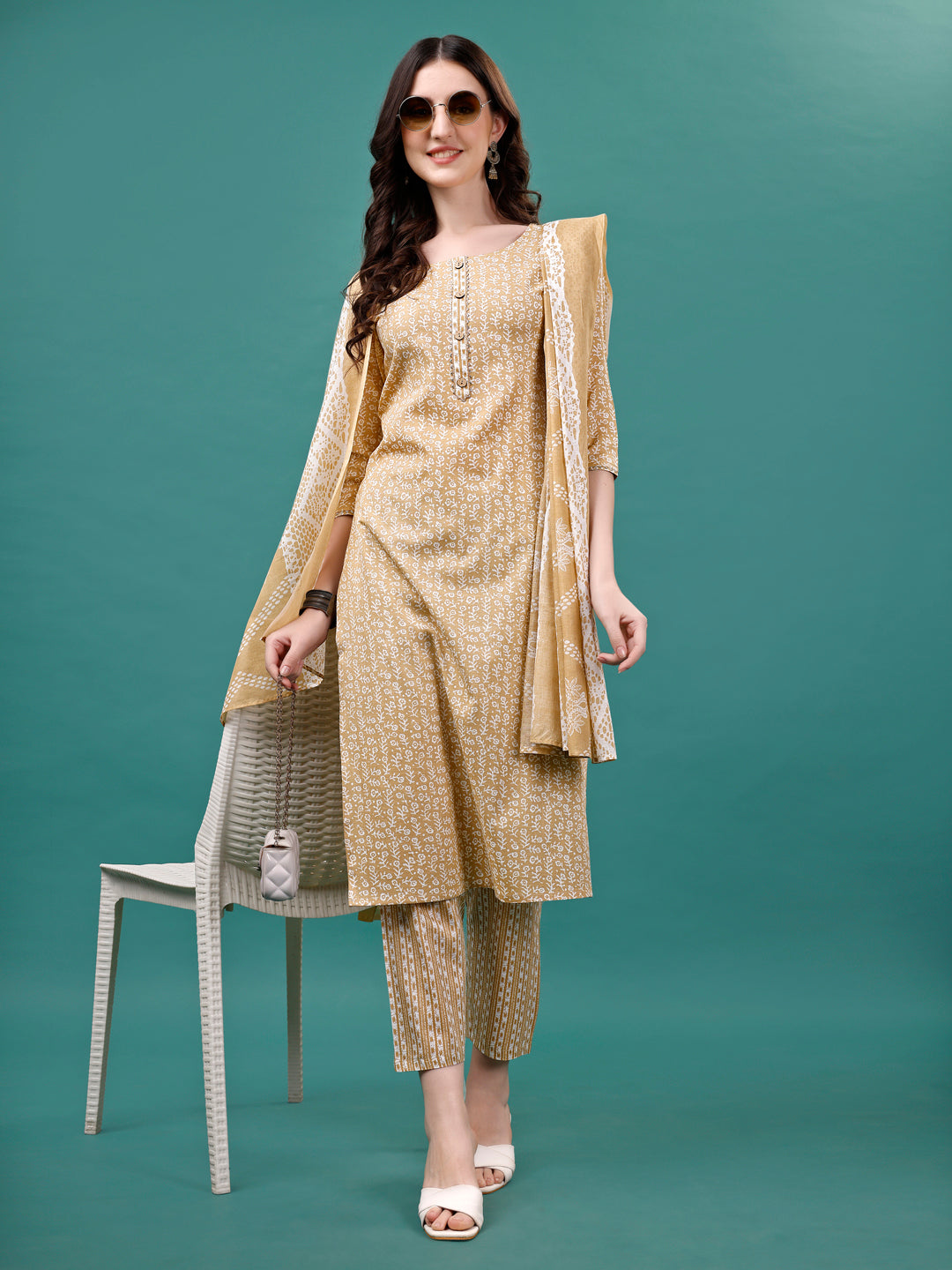 Floral Printed Casual Wear Kurta With Pant & Dupatta, Multicolor - Hiral Fashion