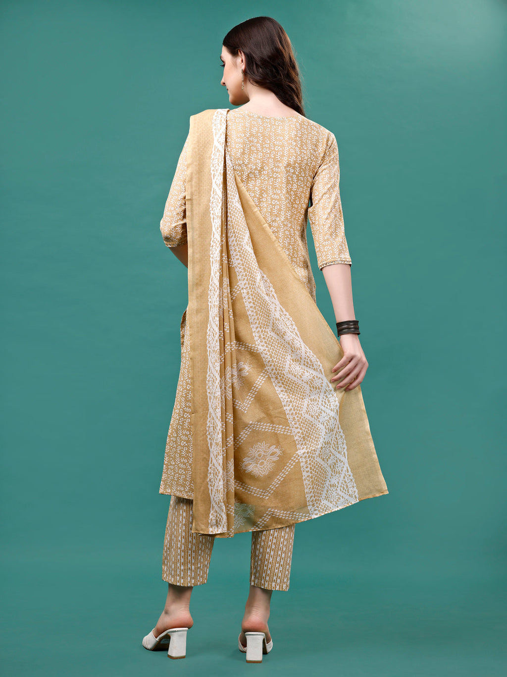 Floral Printed Casual Wear Kurta With Pant & Dupatta, Multicolor - Hiral Fashion