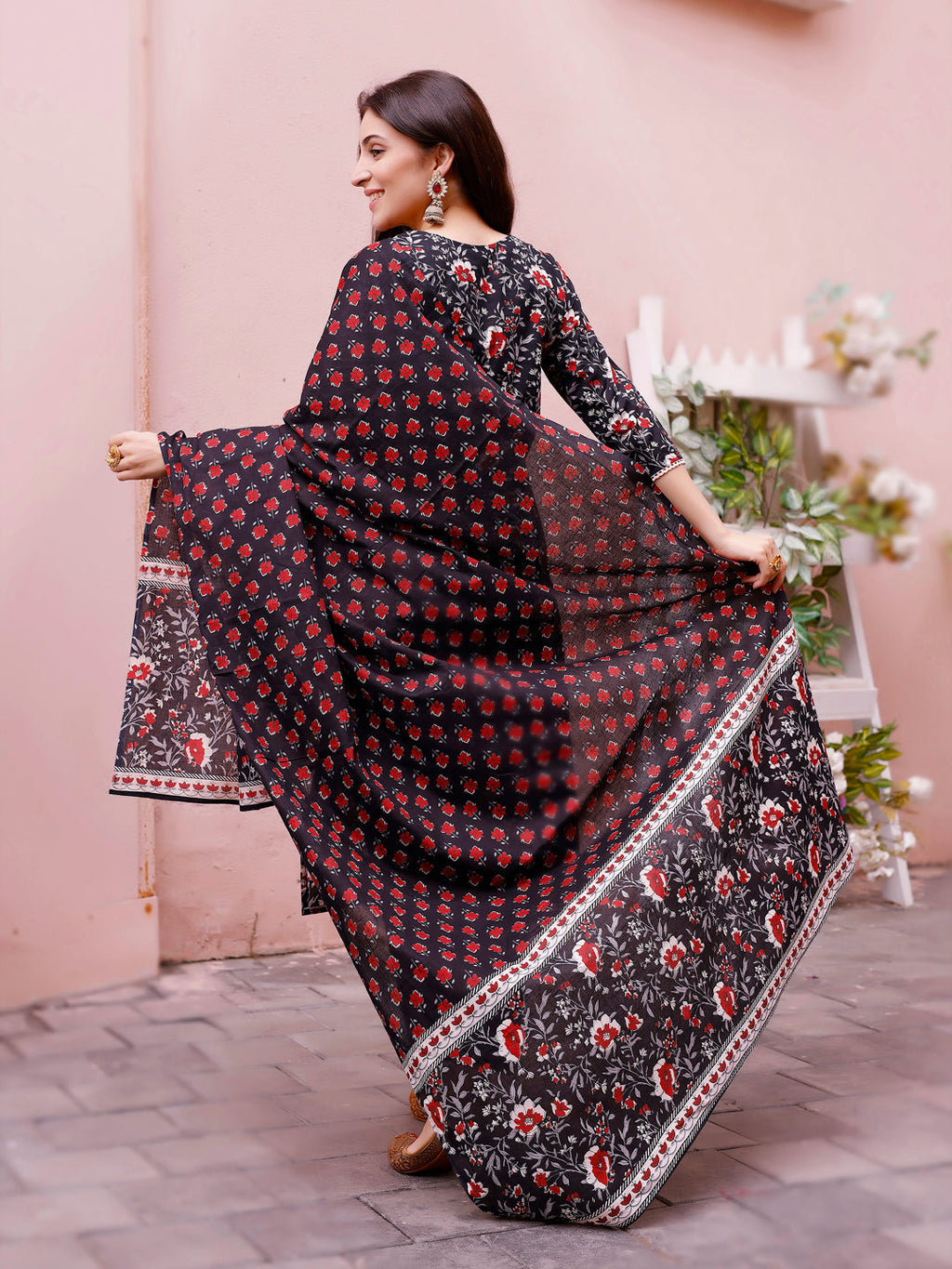 Floral Printed Kurta With Pant & Dupatta, Multicolor - Hiral Fashion - Distacart