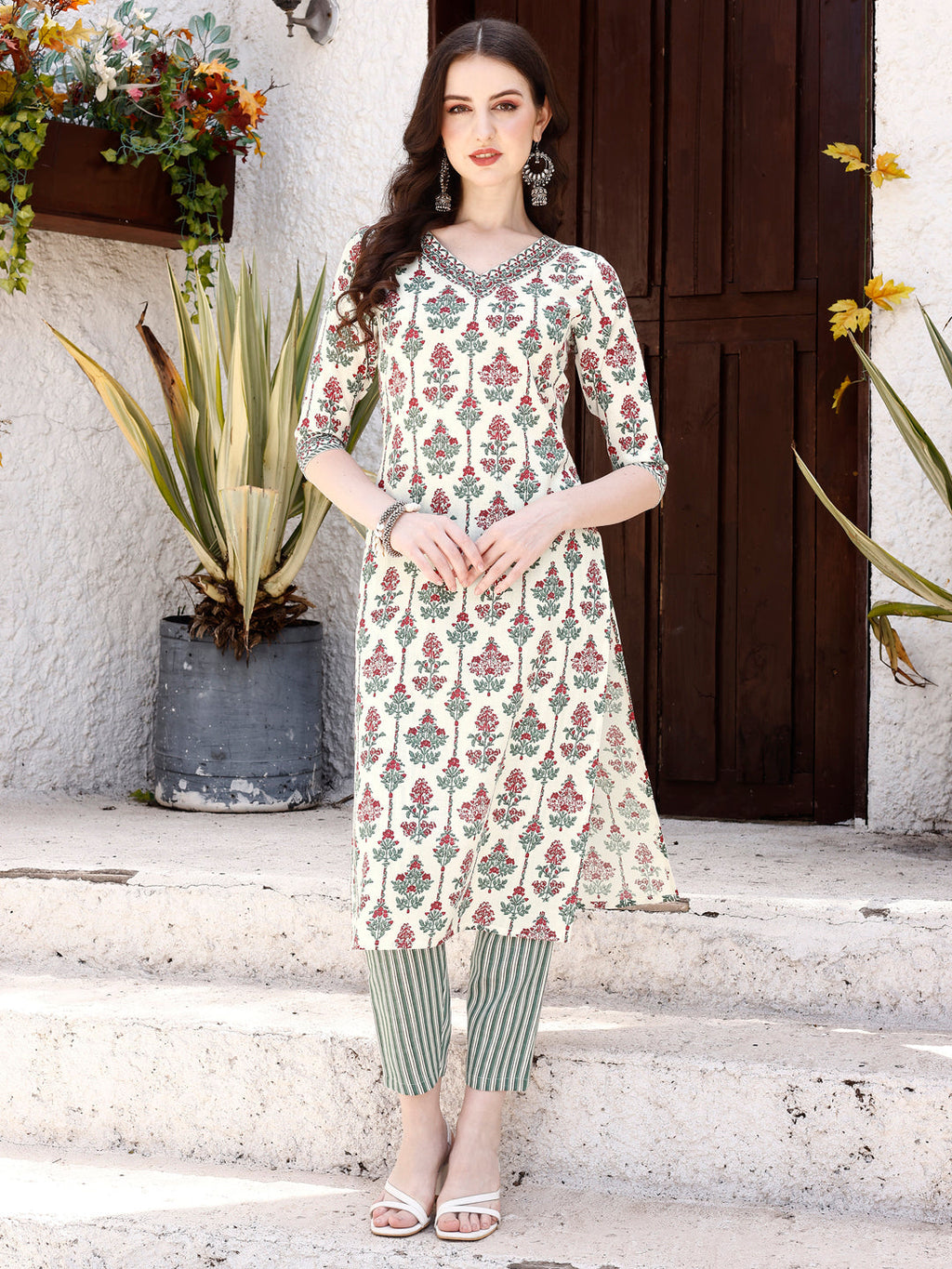Floral Printed Kurta With Pant & Dupatta, Multicolor - Hiral Fashion