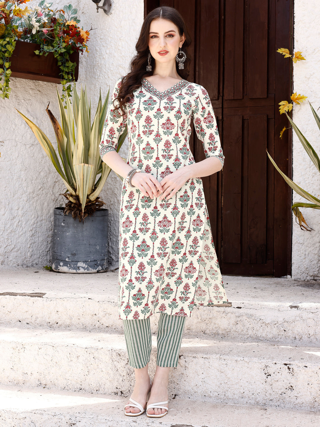 Floral Printed Kurta With Pant & Dupatta, Multicolor - Hiral Fashion