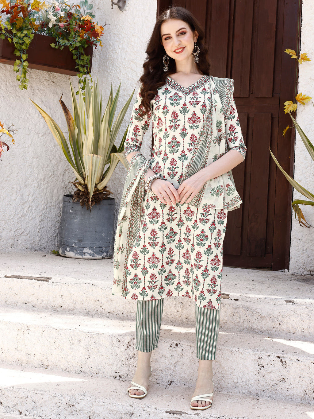 Floral Printed Kurta With Pant & Dupatta, Multicolor - Hiral Fashion