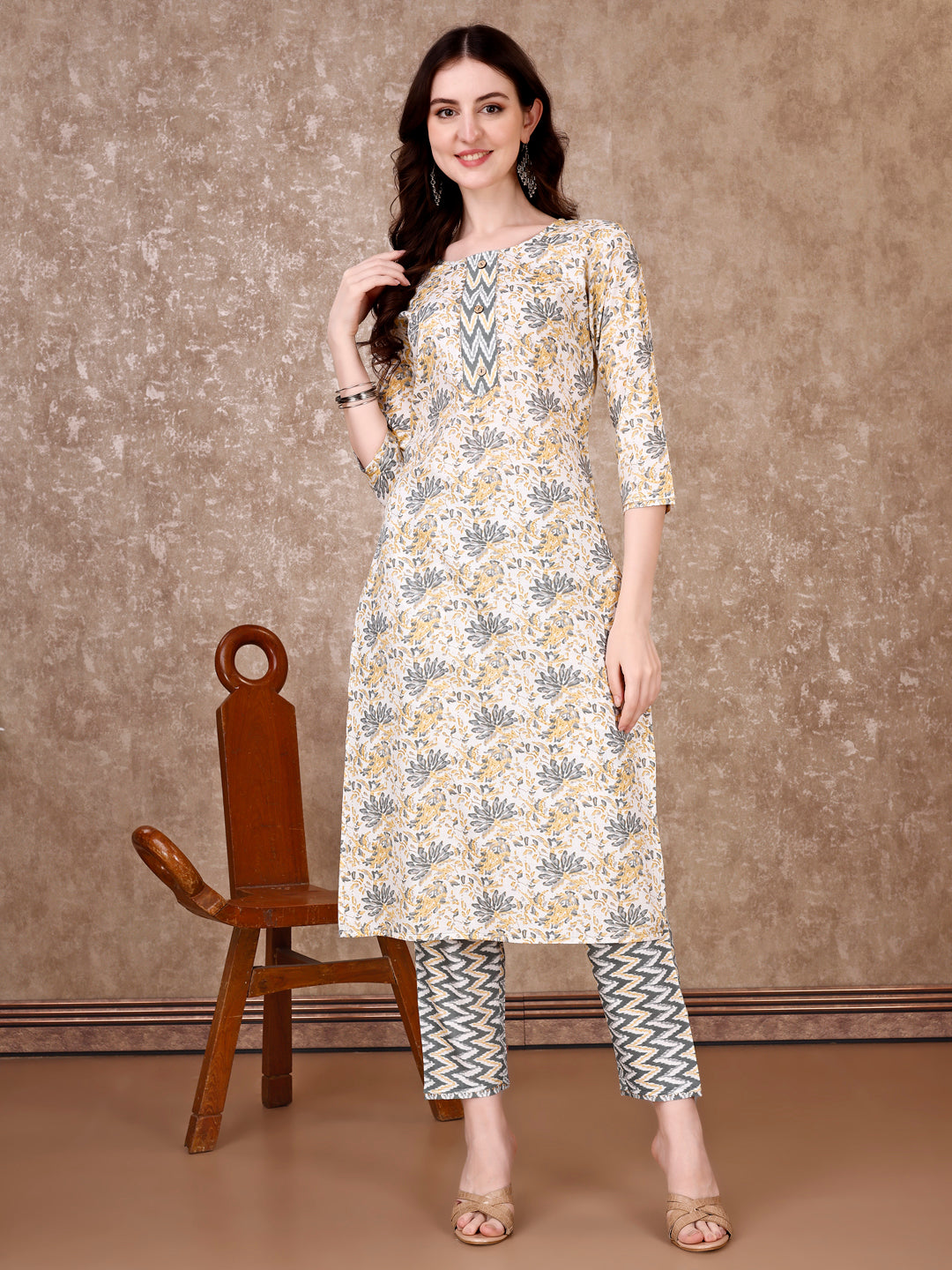 Floral Printed Kurta With Printed Pant & Dupatta, Multicolor - Hiral Fashion - Distacart
