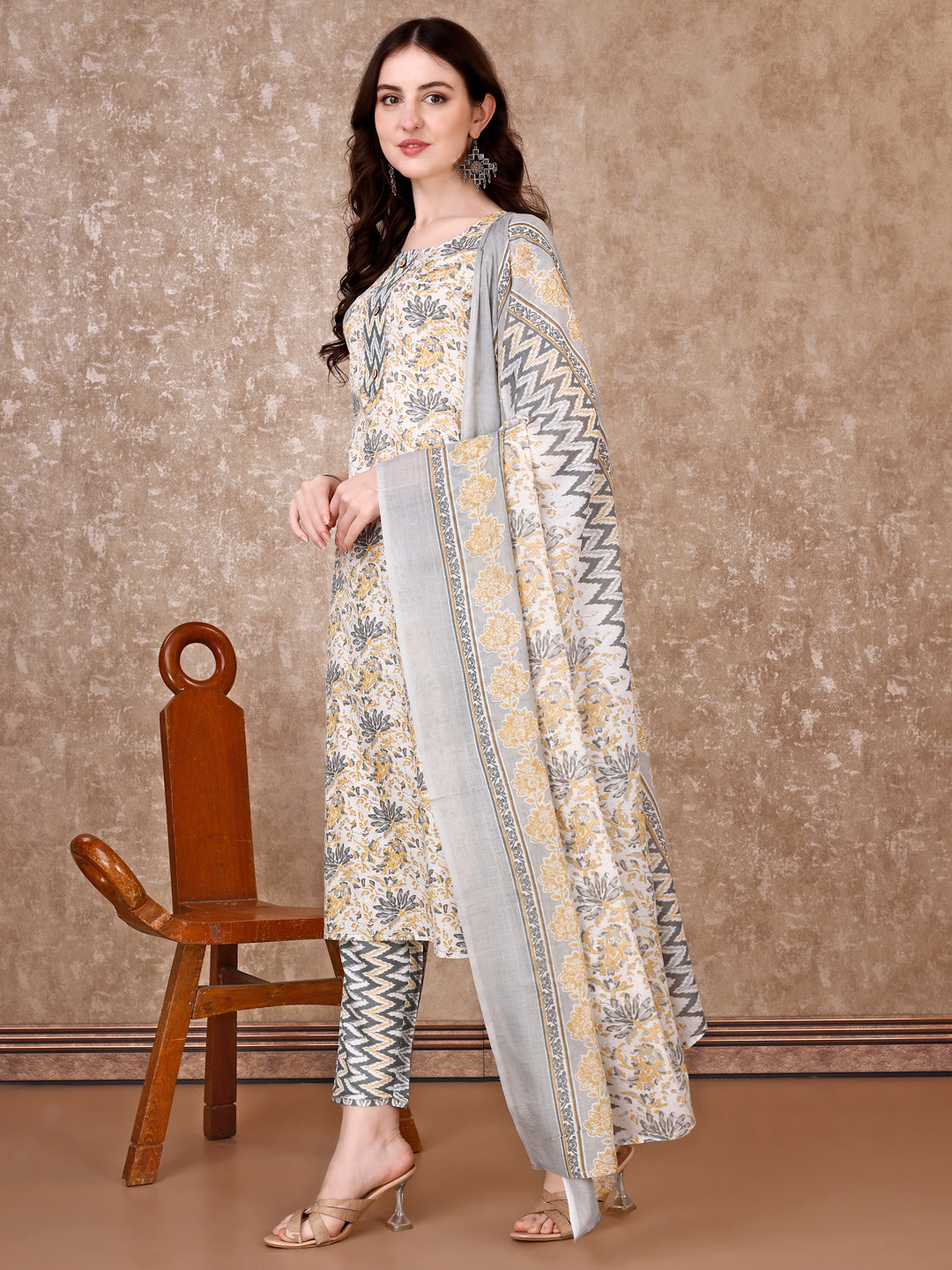 Floral Printed Kurta With Printed Pant & Dupatta, Multicolor - Hiral Fashion - Distacart