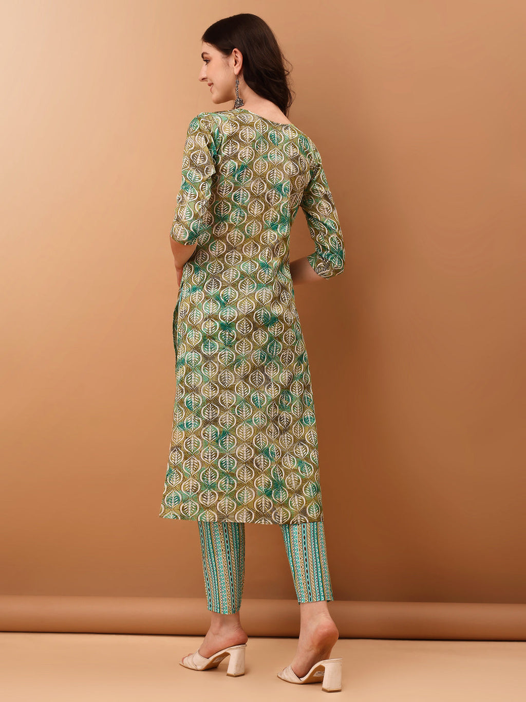 Floral Printed Kurta With Pant & Dupatta, Green - Hiral Fashion - Distacart