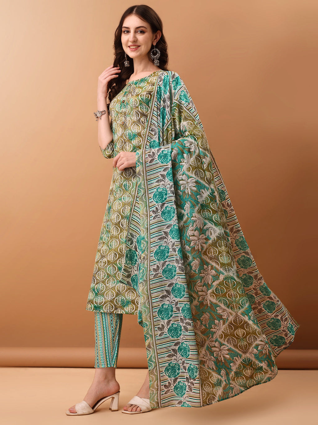 Floral Printed Kurta With Pant & Dupatta, Green - Hiral Fashion - Distacart