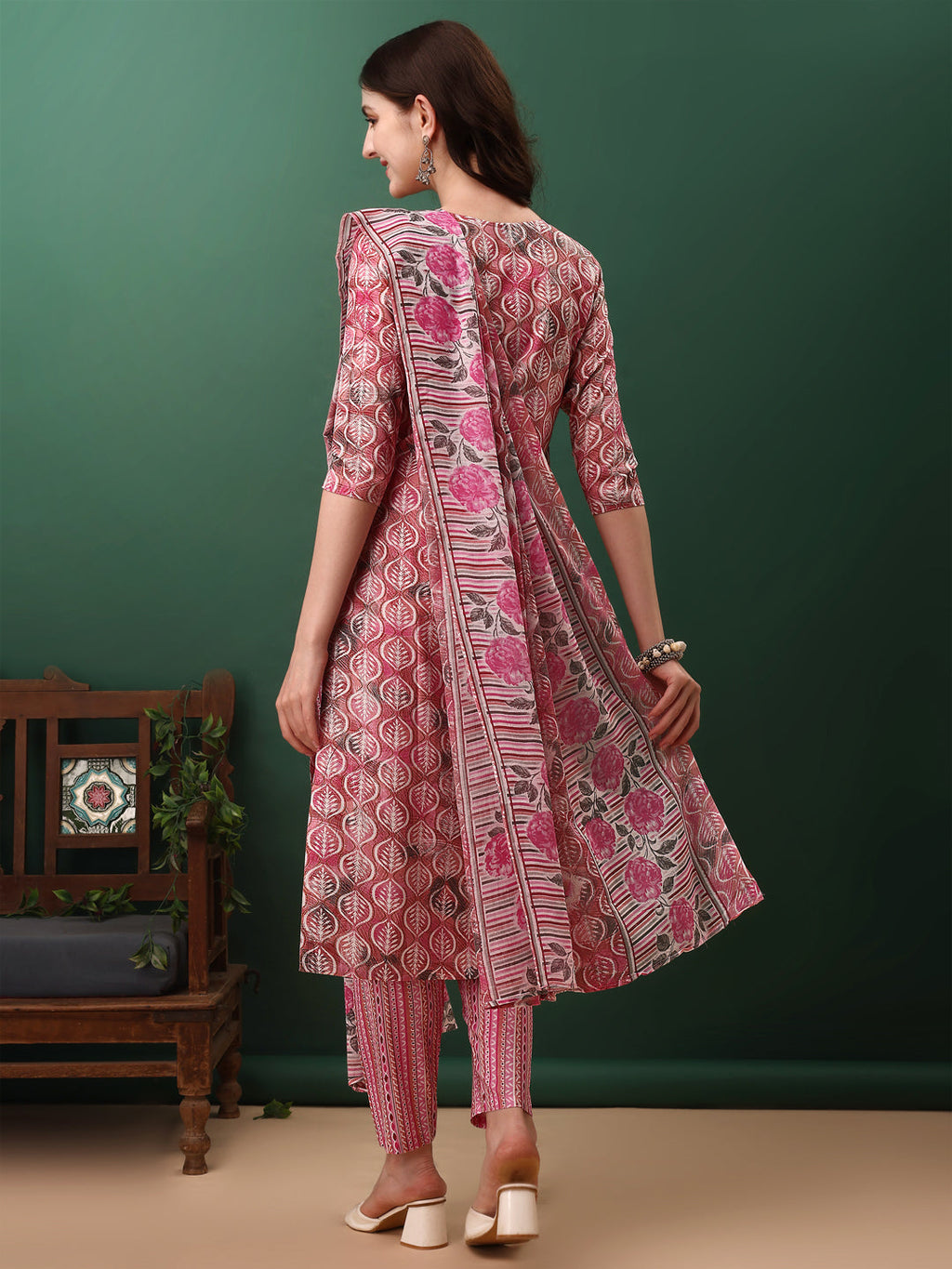 Floral Printed Kurta With Pant & Dupatta, Pink - Hiral Fashion - Distacart